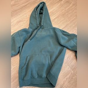 Glossier hoodie size small. Great condition.